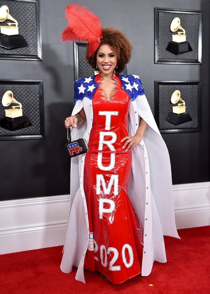 Grammy 2020: Joy Villa w kreacji na cześć Donalda Trumpa