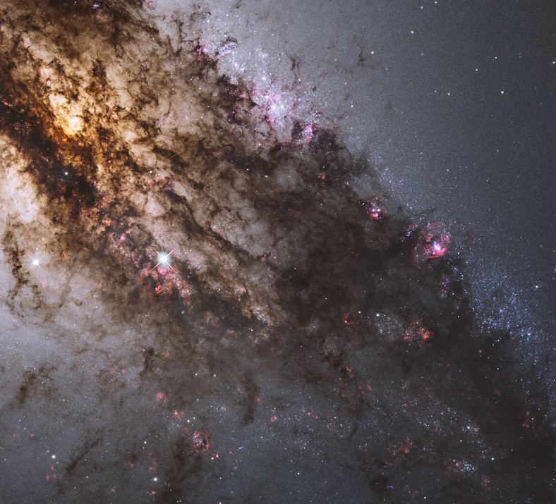 C77 - NGC 5128