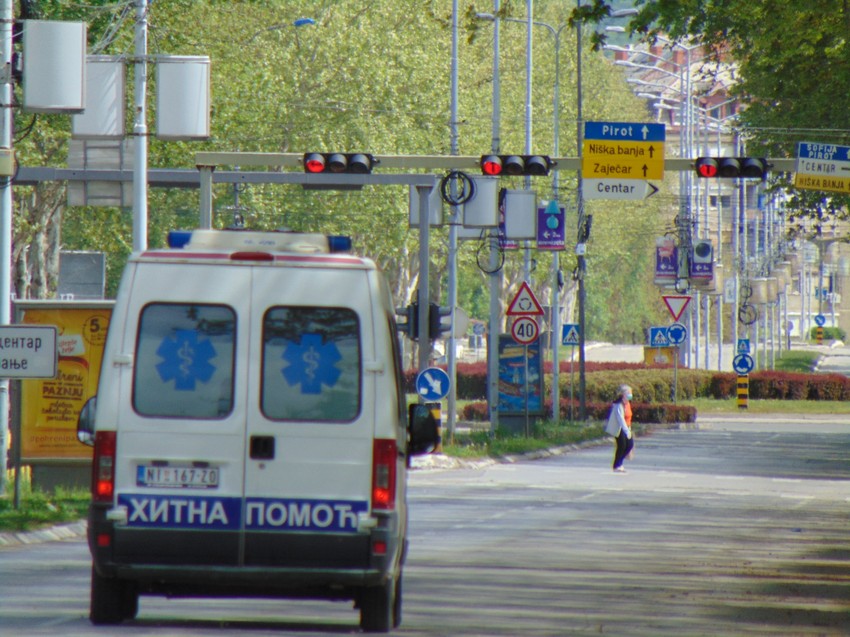 Hitna pomoć u Bulevaru Nemanjića u Nišu 