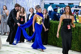Hejli Biber rođena je u znaku Strelac