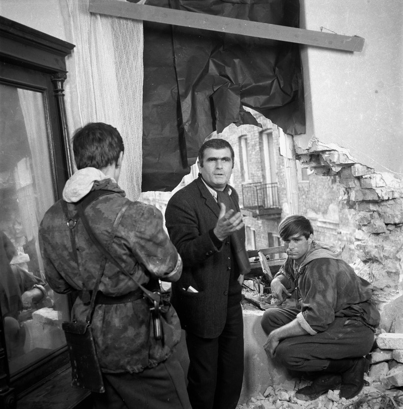 Z planu zdjęciowego serialu "Kolumbowie"