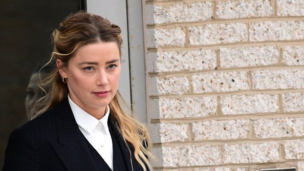 Zdaniem przyjaciółki Deppa Amber Heard jest zdeterminowana, by zniszczyć byłego męża