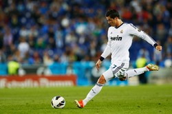 Real Madryt i Cristiano Ronaldo negocjują nowy kontrakt