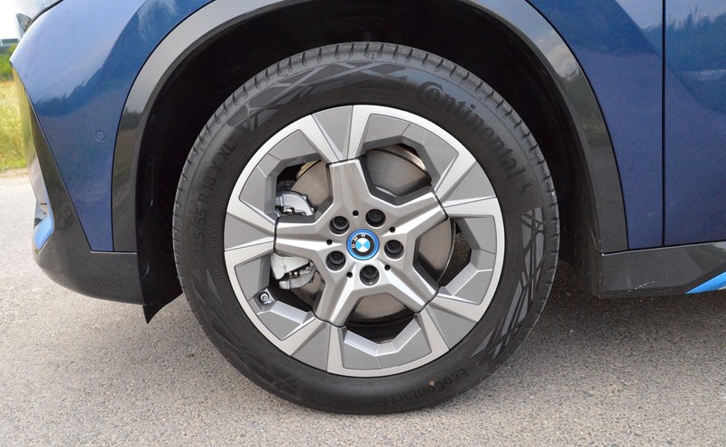 BMW iX1 xDrive30 xLine