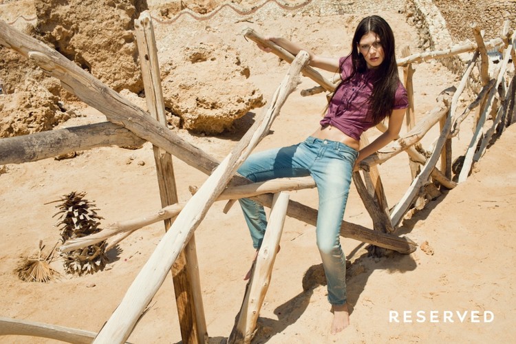 Wielki błękit zawładnął latem - kolor blue w jeansowej kolekcji Reserved lato 2011