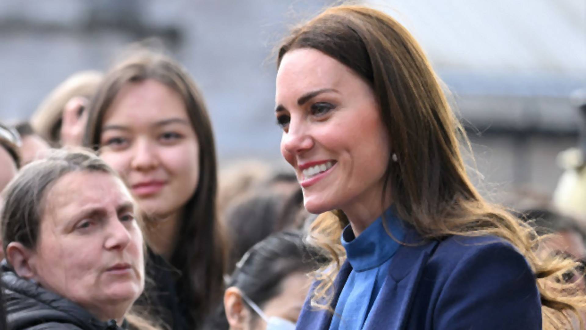 Kate Middleton publicznie jak księżna Diana podczas spotkania z dziećmi