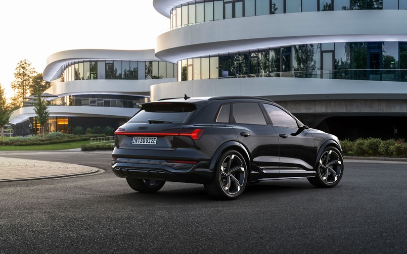 Nowe Audi SQ8 e-tron