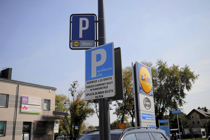 Platny parking marketu sieci Lidl w Czestochowie