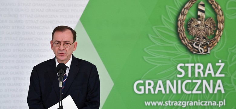 Stan wyjątkowy do przedłużenia. SONDAŻ dla DGP i RMF FM