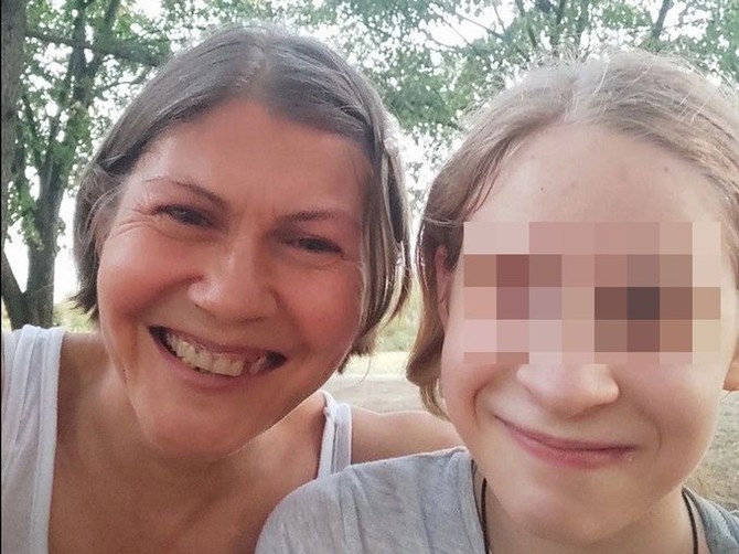 Jasmina Ivanov sa Aleksandrovom ćerkom Minom