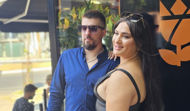 Mika Vasić sa dečkom