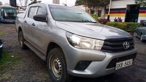 Vehicle nabbed by DCI officers with the Kiambu County officials (Nation) 