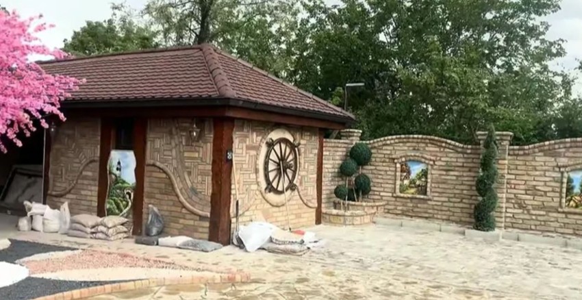 Žive u vili sa bazenom: Evo u kakvom bogatstvu se kupaju Aleksandra Subotić i Peca