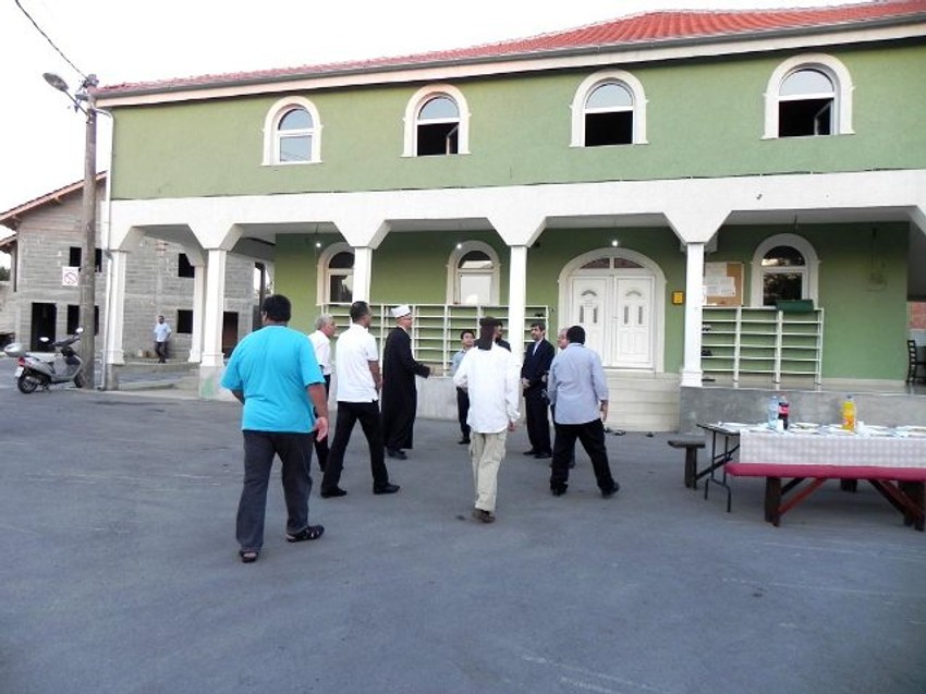 Mesdžid u Borči otvoren još 2004.