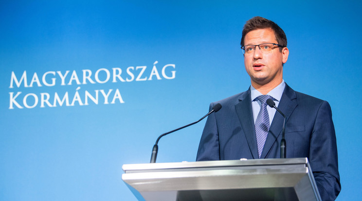 Gulyás Gergely, a Miniszterelnökséget vezető miniszter a Kormányinfó sajtótájékoztatón / Fotó: MTI/Balogh Zoltán