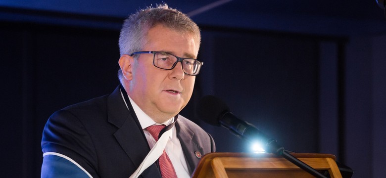 Ryszard Czarnecki sugeruje, że silniejsze państwa zaszantażowały słabsze. "Bez nas ta Unia sczeźnie"