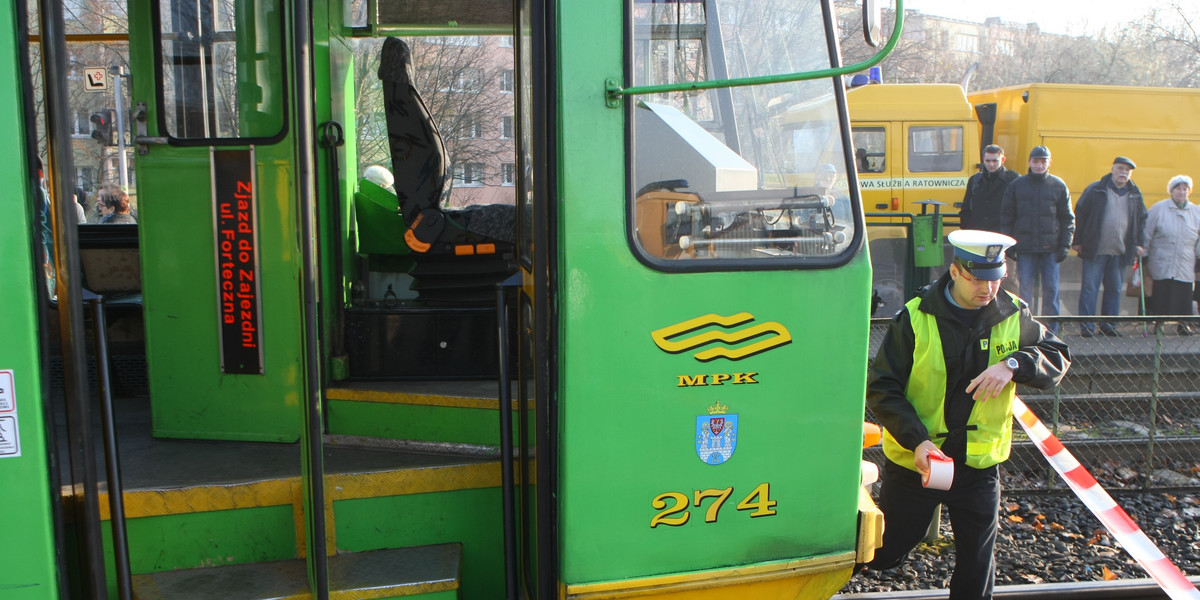 potrącenie przez tramwaj