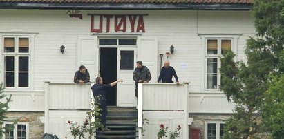 Ten dramat wstrząsnął światem. Udawali martwych, by przeżyć. Polak, który cudem ocalał, opowiedział, co widział na wyspie