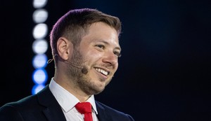 Jair Netanjahu se sada zove Jonatan Hun