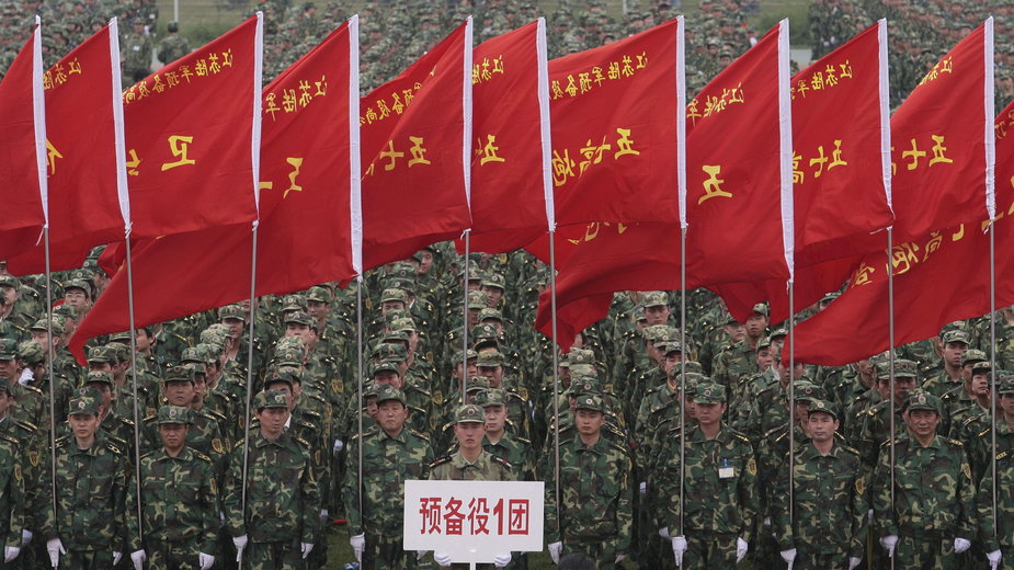 Rezerwiści chińskiej armii podczas świczeń w Nankinie