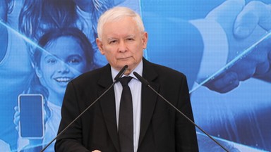 Kaczyński: członkowie Związku Polaków na Białorusi są prześladowani