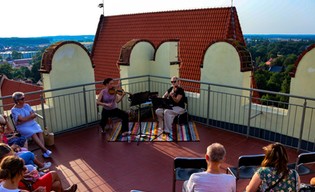 Stąd widać Śnieżkę i Sky Tower. Środa Śląska zaprasza na majówkę