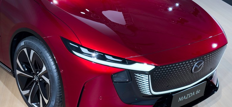 Nowa Mazda 6 zaskoczy nie tylko ceną. Japończycy już świętują sukces