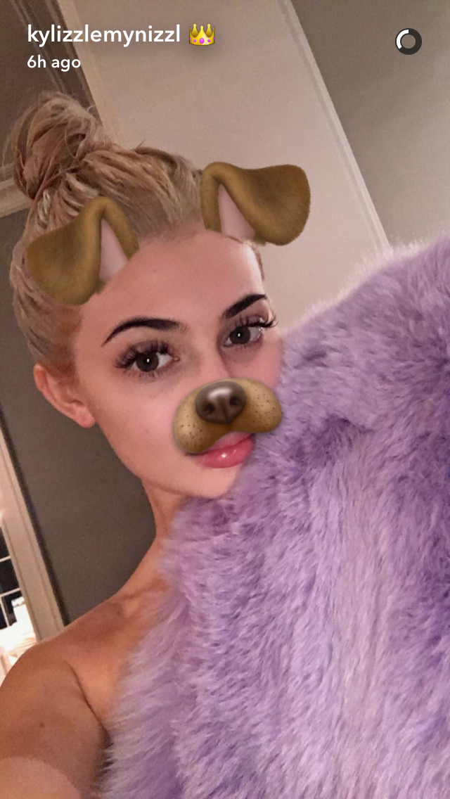 kylie jenner, hajszín, szőke, platina, sapchat, kylie jenner haja