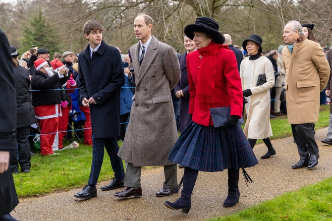 Džejms vikont Severn sa ocem i princezom Anom