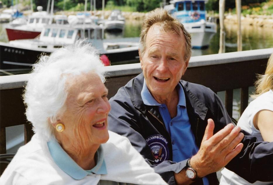 Barbara és George Bush, Walker’s Point, 2001 /Forrás: Zolcer János archívuma