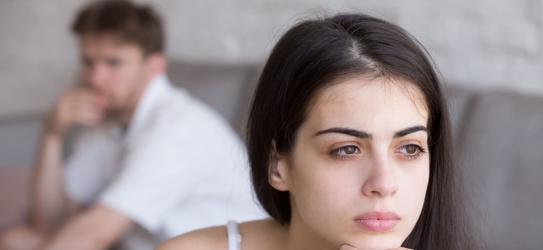 Czy da się odbudować życie seksualne po zdradzie? Seksuolog komentuje