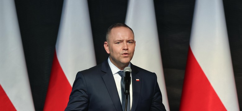 Tusk "nie żałuje żadnych słów, które w życiu wypowiedział". Nawrocki komentuje