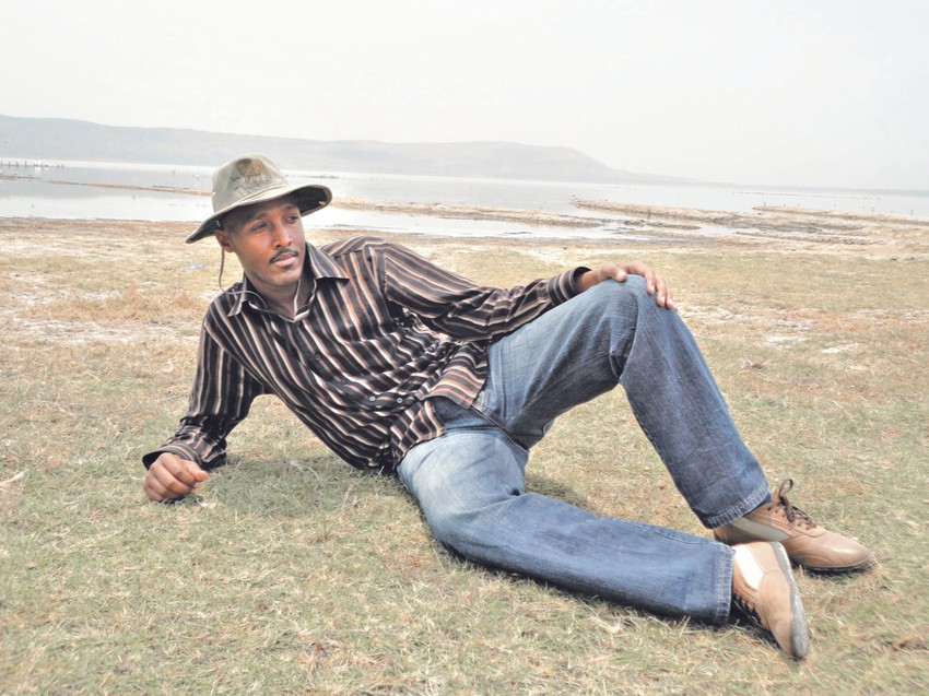 Žan Klod Nkusi glava je porodice sa samo 23 godine