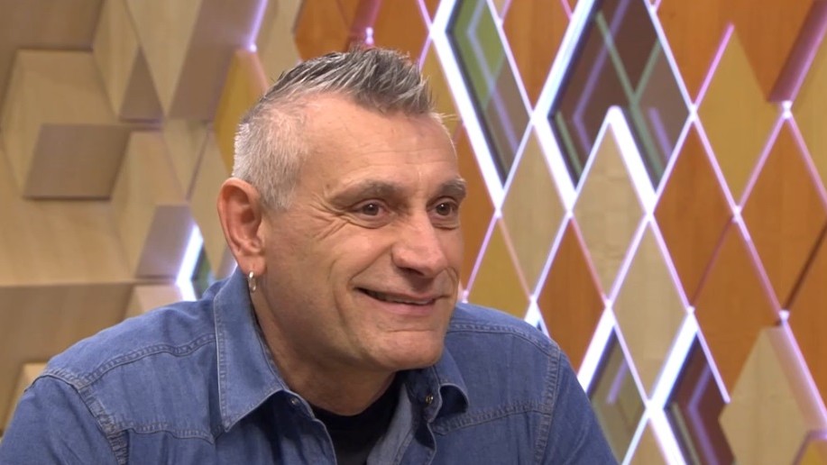 Sipos Péter belefutott Azahriah-ba a reptéren, aki közös képet akart vele: „Valami Azphirin néven mutatkozott be” – fotó