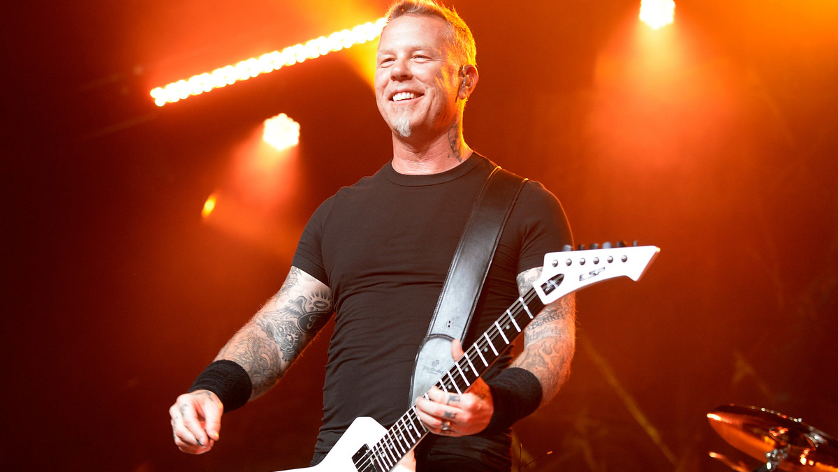 James Hetfield, lider i wokalista Metalliki, zagra w thrillerze "Extremely Wicked, Shockingly Evil and Vile", opowiadającym o seryjnym mordercy Tedzie Bundym. Tym samym spotka się na planie z Zakiem Efronem i Lily Collins.