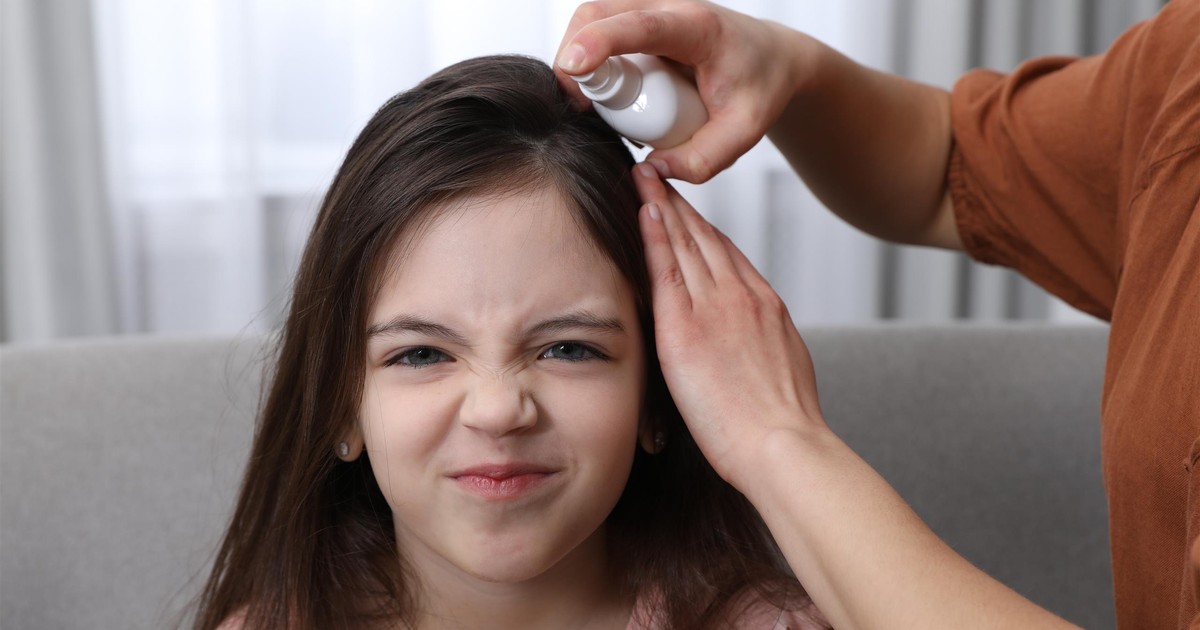 Wstydliwy problem może dotknąć każdego. Jak pozbyć się wszy?