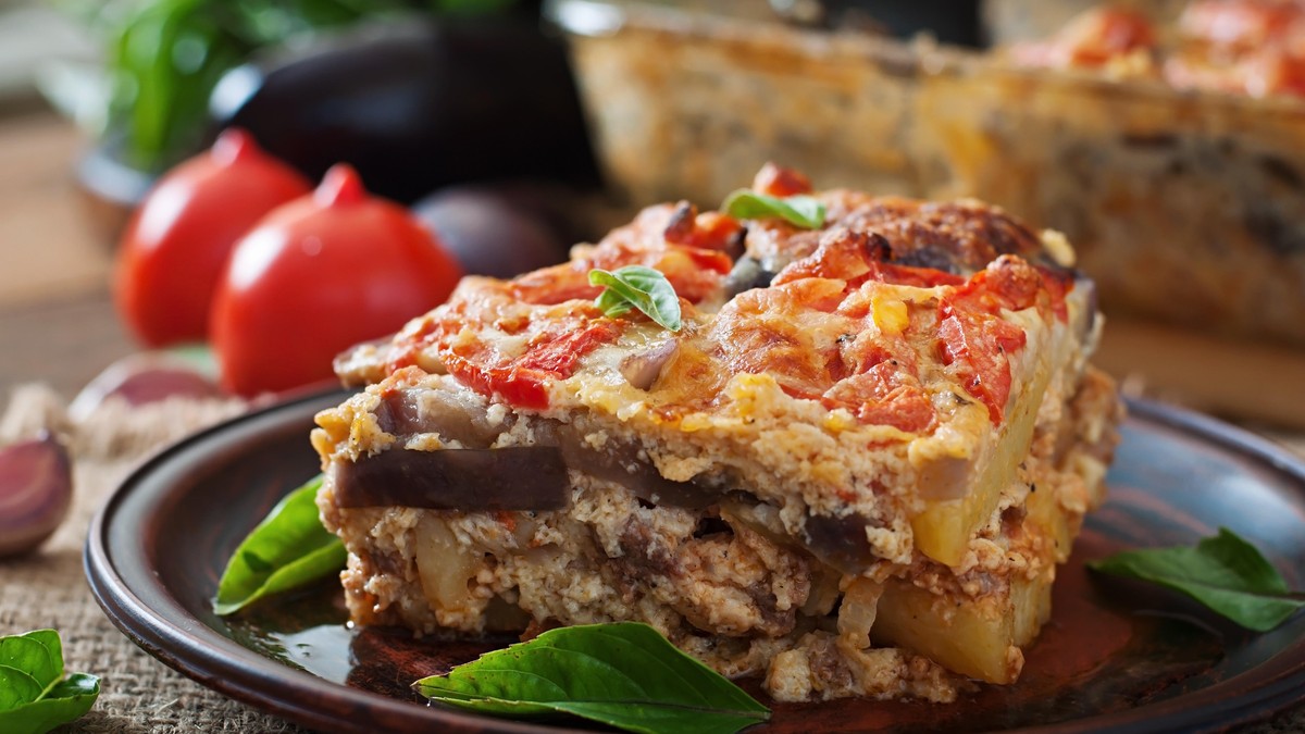 Recept za musaku kakvu su pravile naše bake: Tajni sastojak u filu garantuje sočnost