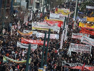 Demonstracja przeciw cięciom budżetowym