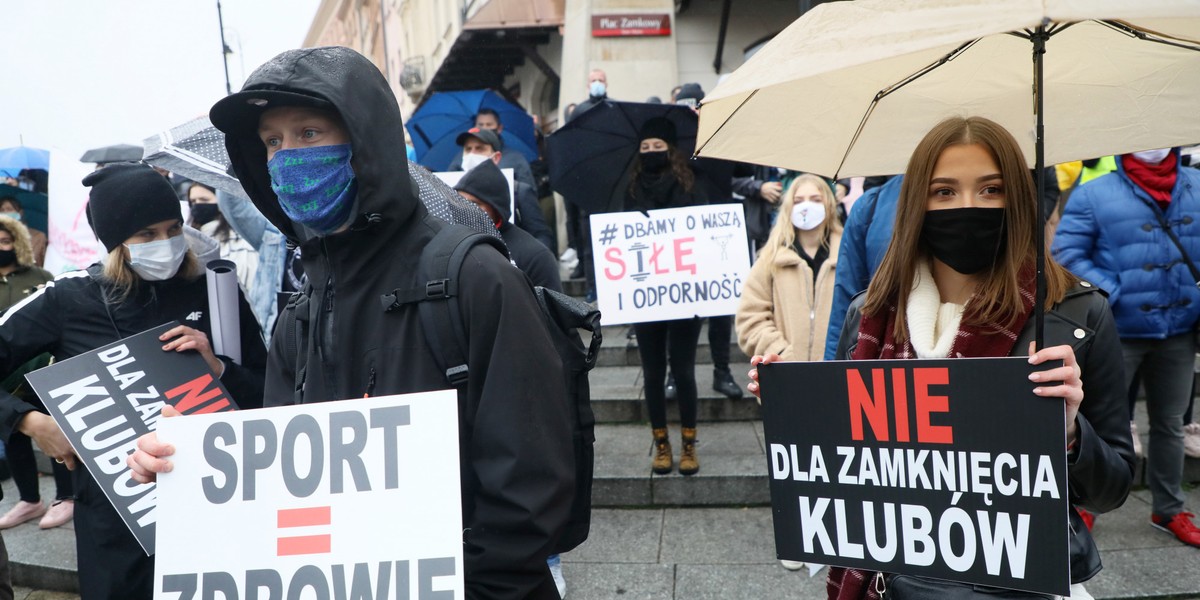 W poniedziałek mają odbyć się konsultacje kierownictwa MRPiT z branżą fitness, weselną i handlową.