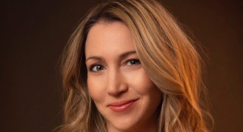A 30-year-old was having lunch when she collapsed. She'd had a cardiac ...