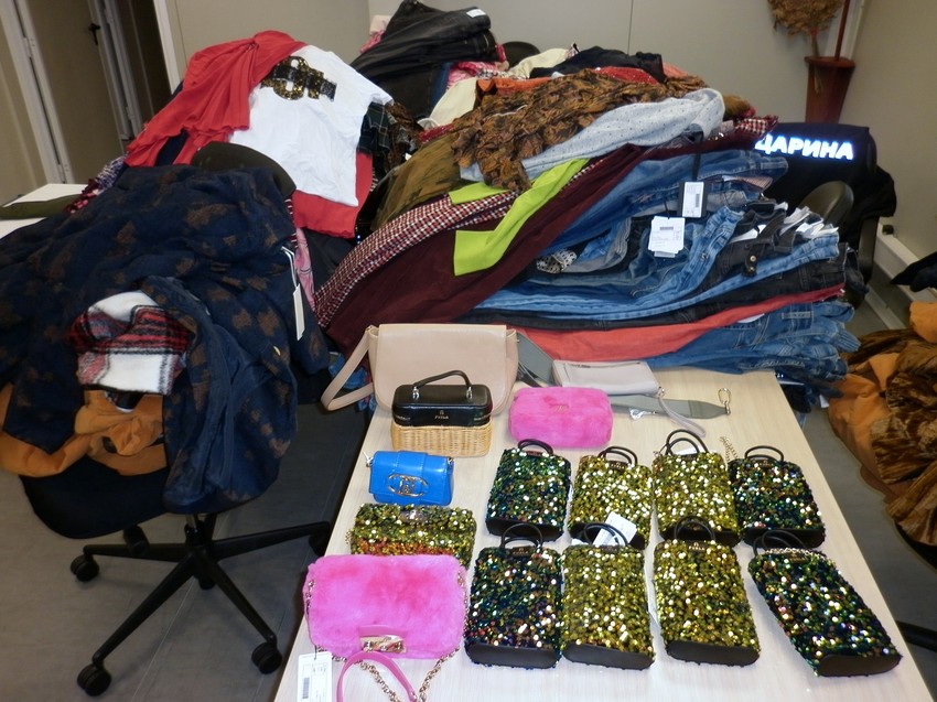 Zaplenjene stvari vredne oko 75.000 evra