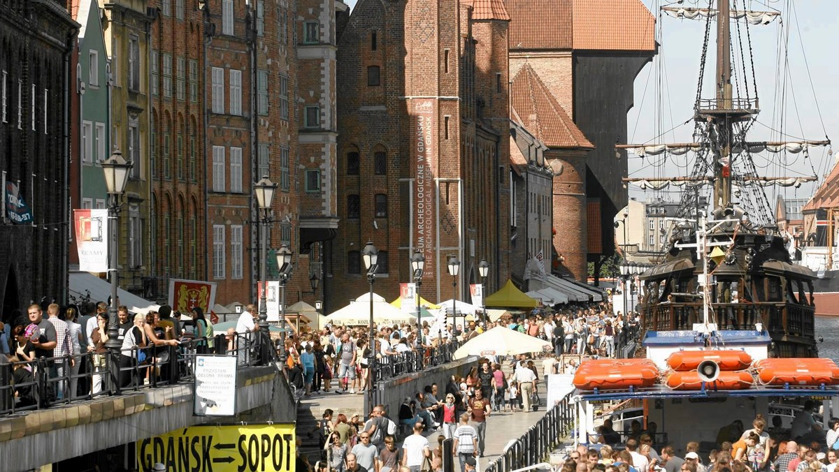 Ponad tysiąc stoisk gastronomicznych oraz z wyrobami rzemieślniczymi, artystycznymi, kolekcjonerskimi, a także ponad 200 imprez - koncertów, spektakli - to tylko niektóre atrakcje otwartego w sobotę w Gdańsku Jarmarku św. Dominika.