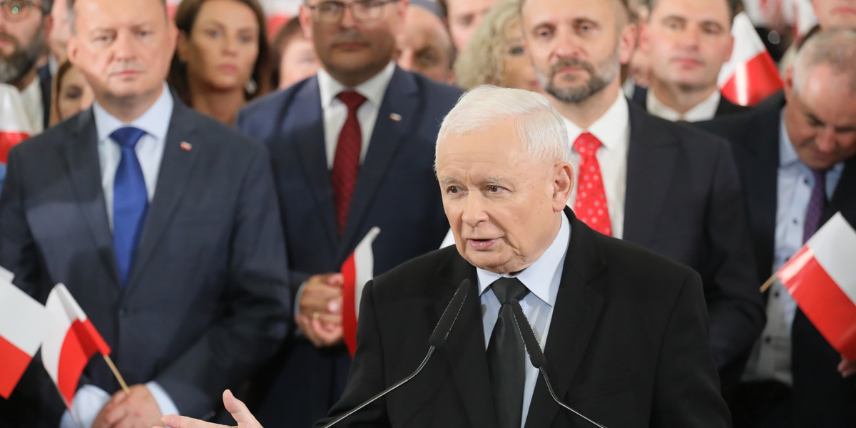 Wicepremier, prezes PiS Jarosław Kaczyński podczas konwencji wojewódzkiej partii w Pruszkowie.