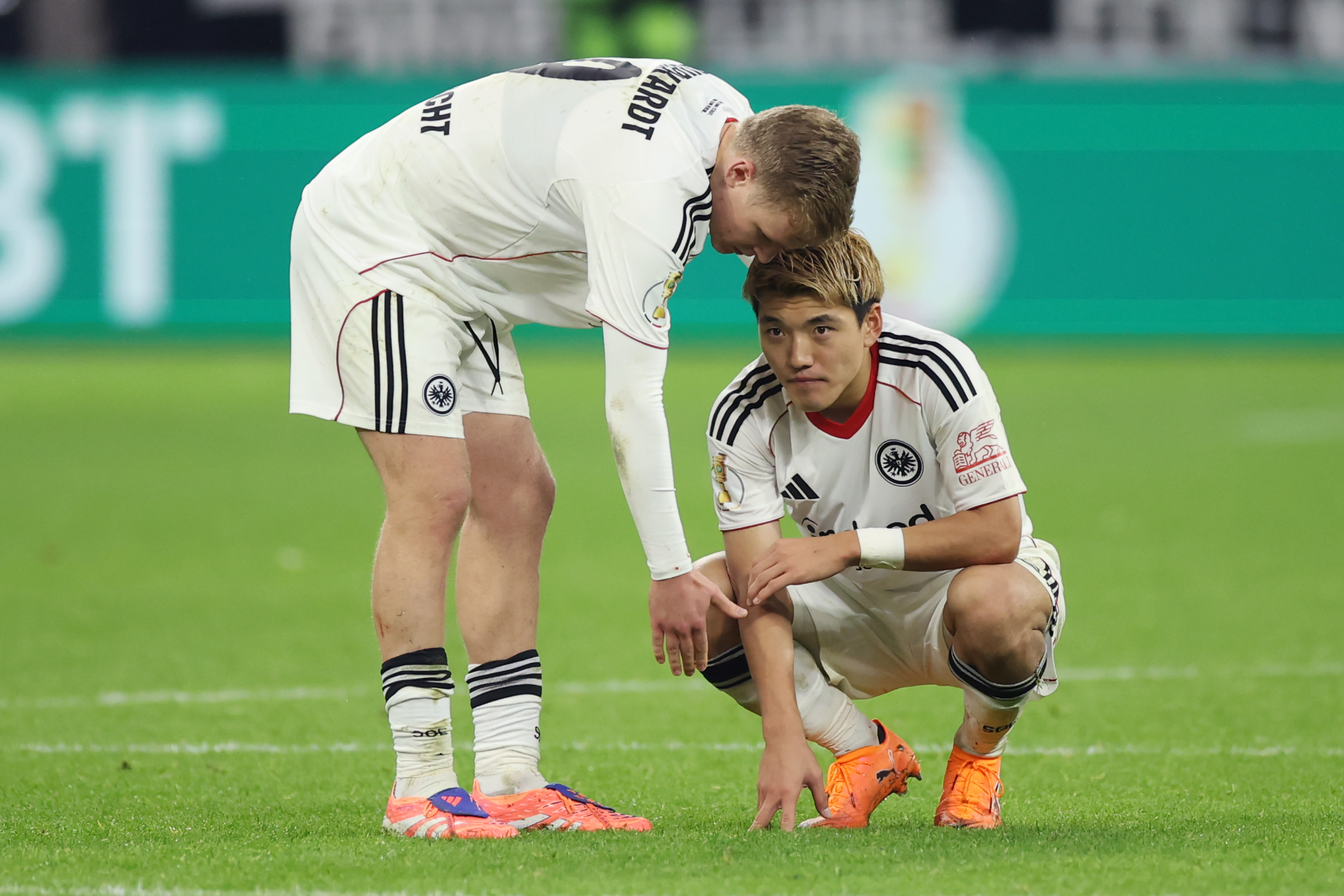 Frankfurt scheitert im Elfmeterschießen - kritisiert fehlenden VAR