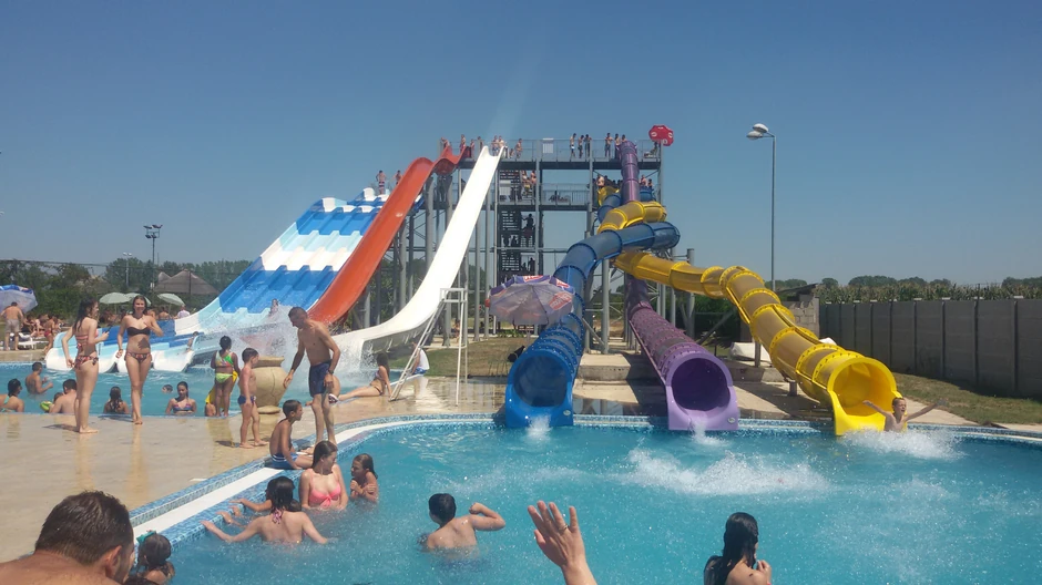 Veliki akva-park u Jakovu