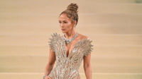 Most akkor válnak vagy sem? Jennifer Lopez mindenkit összezavart a vörös szőnyegen