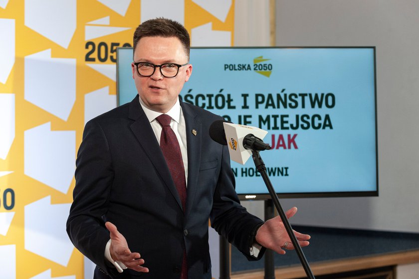 Polska 2050 Hołowni rośnie w siłę. 