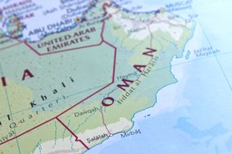 oman: największy port w salali ewakuowany po ataku dronów. wstrzymano działalność