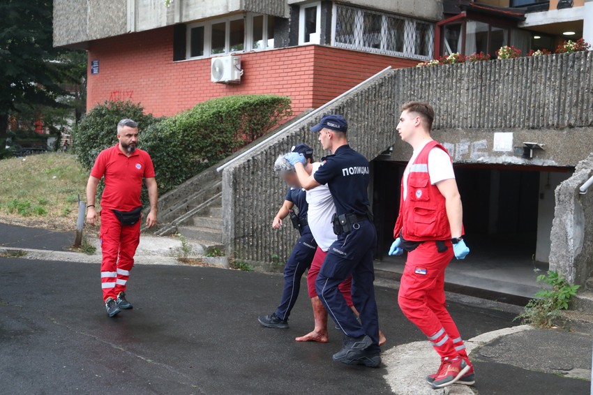 Hapšenje osumnjičenog za ubistvo majke na Novom Beogradu