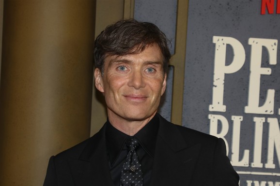 MANJE POZNATO O KILIJANU MARFIJU Irski glumac niže nagrade ali i MUZIČKE SPOTOVE: Da li ste ga zapazili u ovim pesmama (VIDEO)